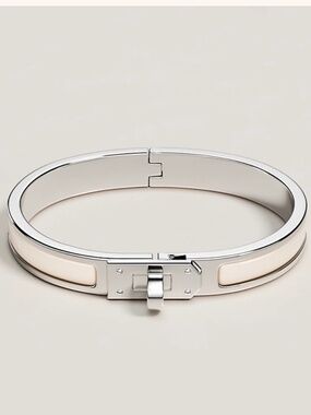 NWT Hermes Mini Clic Kelly Bracelet in Creme with Silver Plated Hardware XS/S